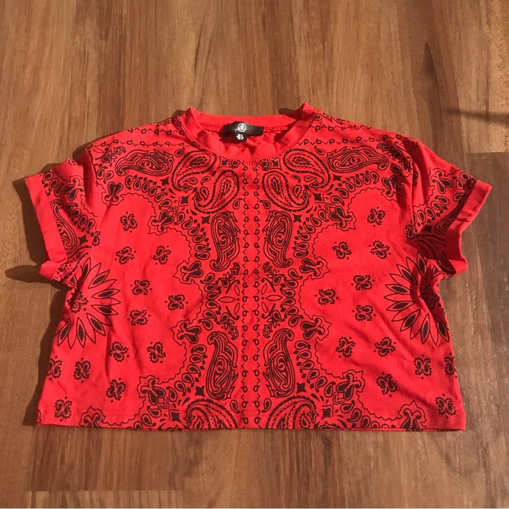 Missguided Red Paisley Bandana Cropped Tee